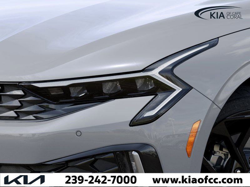 2026 Kia K5 - Photo 11