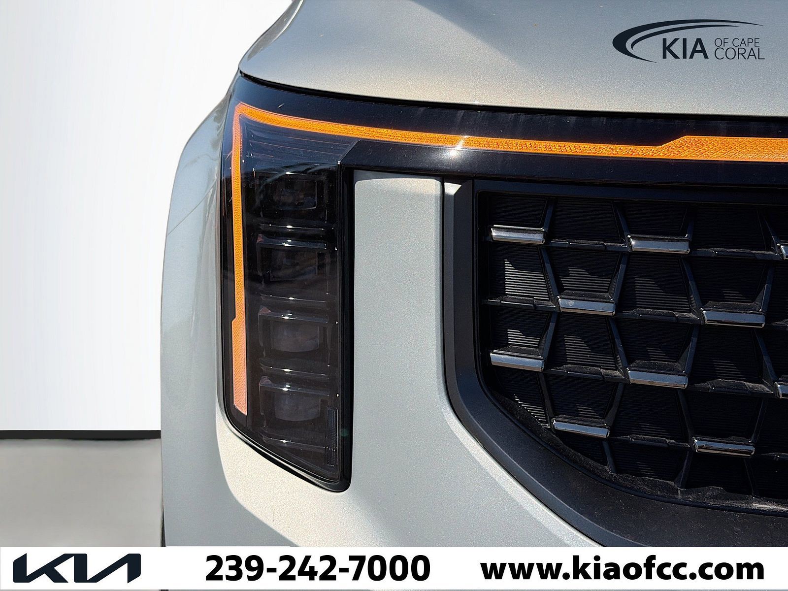 2026 Kia Carnival Hybrid - Photo 2