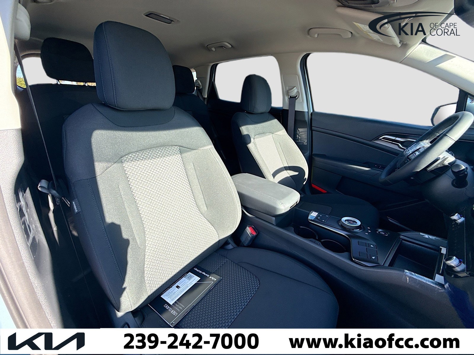 2026 Kia Sportage Hybrid - Photo 14