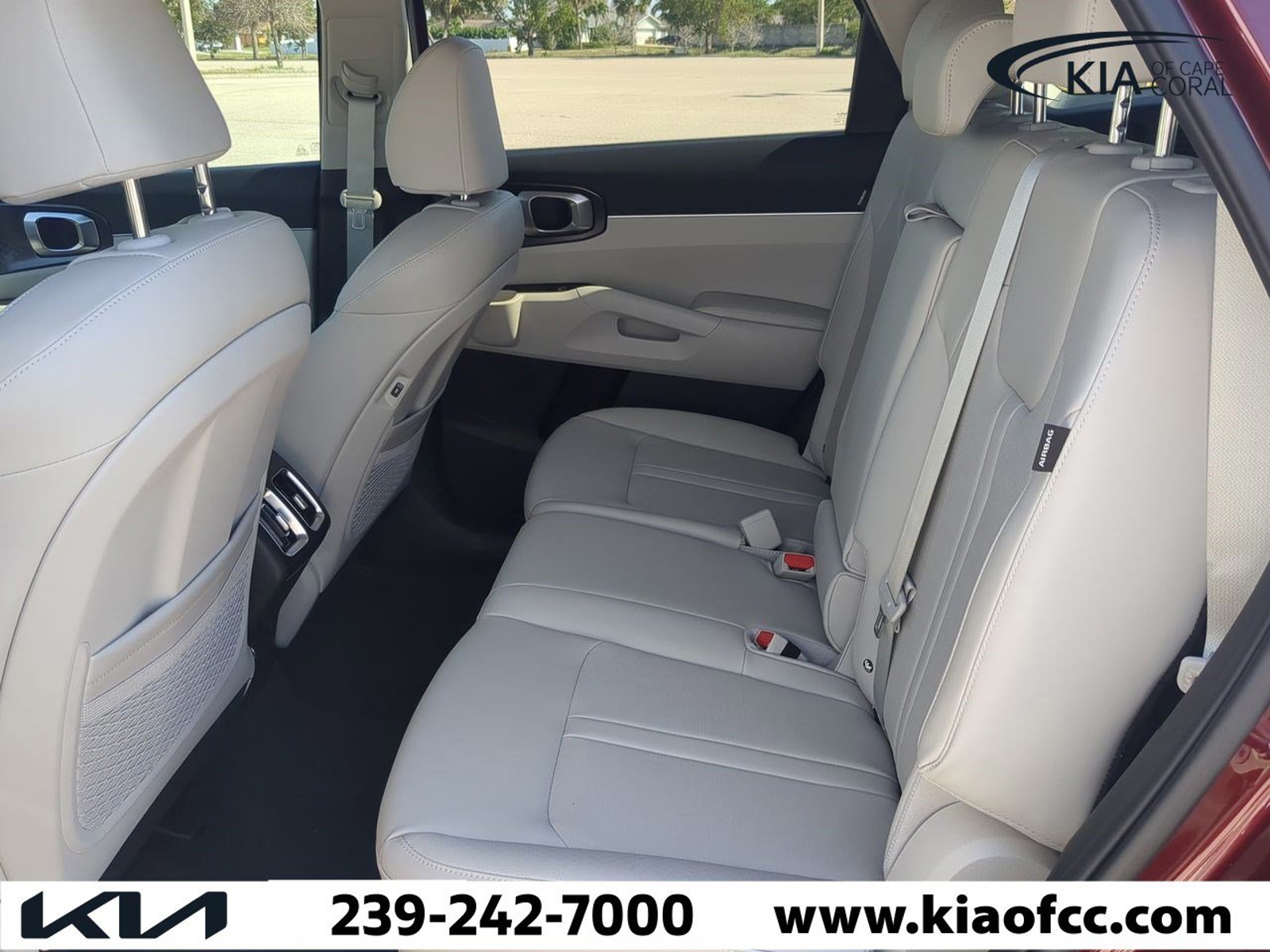 2025 Kia Sorento - Photo 12