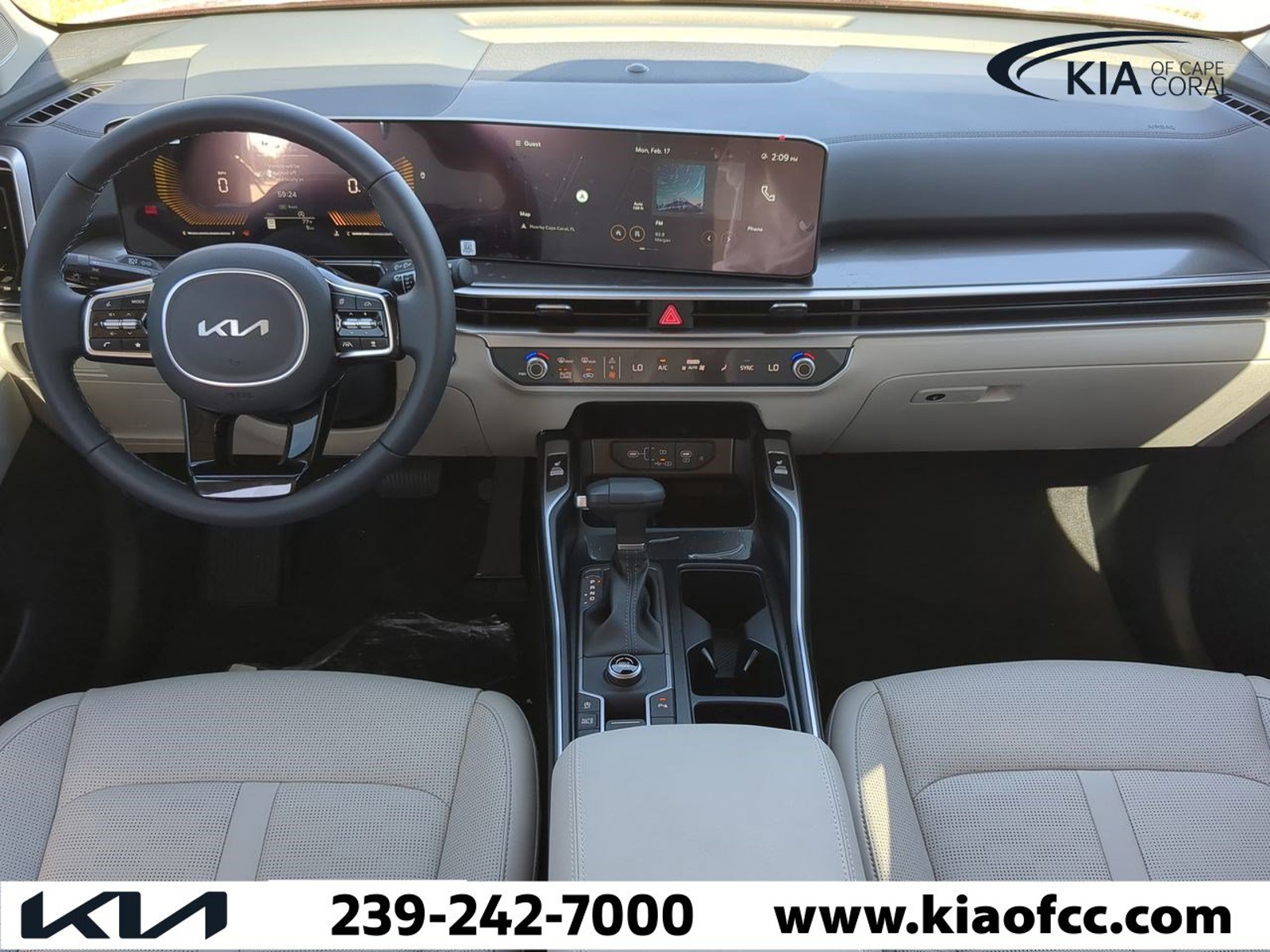2025 Kia Sorento - Photo 13