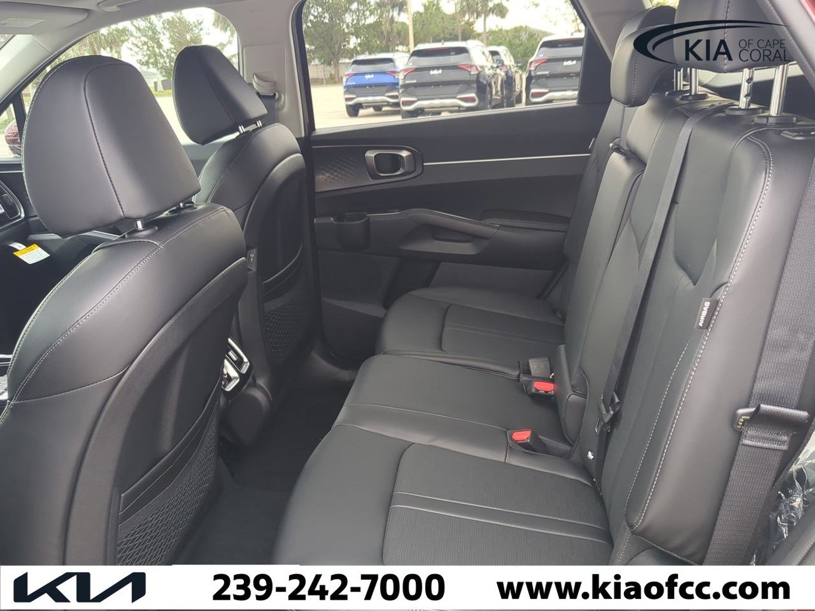 2025 Kia Sorento - Photo 13