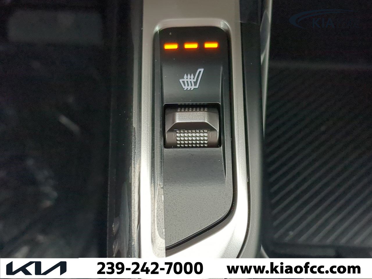 2025 Kia Sorento - Photo 24