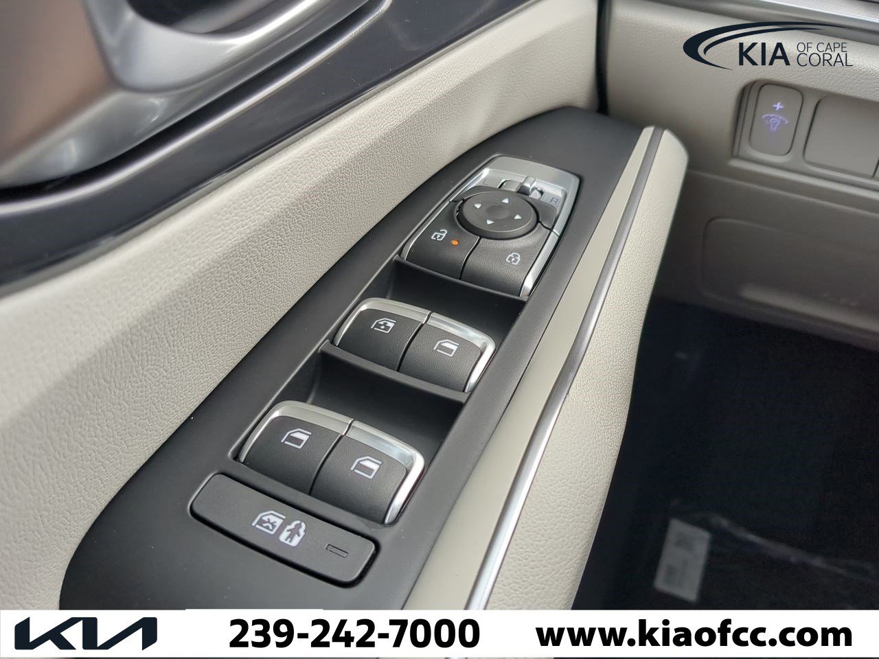 2025 Kia Sorento - Photo 25