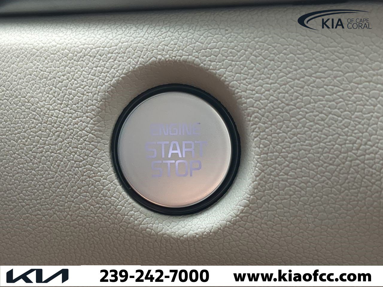 2025 Kia Sorento - Photo 30