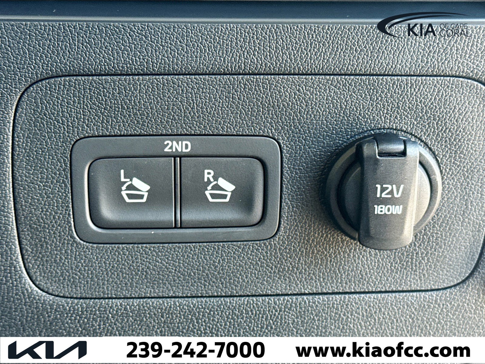 2026 Kia Sorento - Photo 8