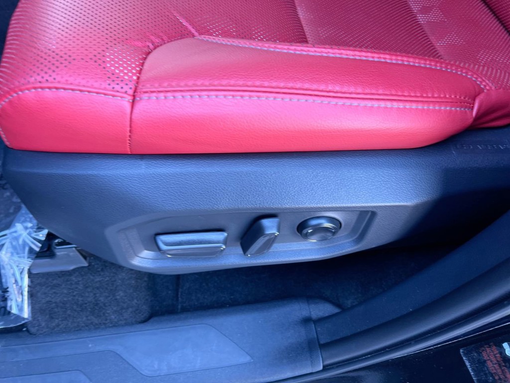 2024 Toyota Tundra 4WD - Photo 13