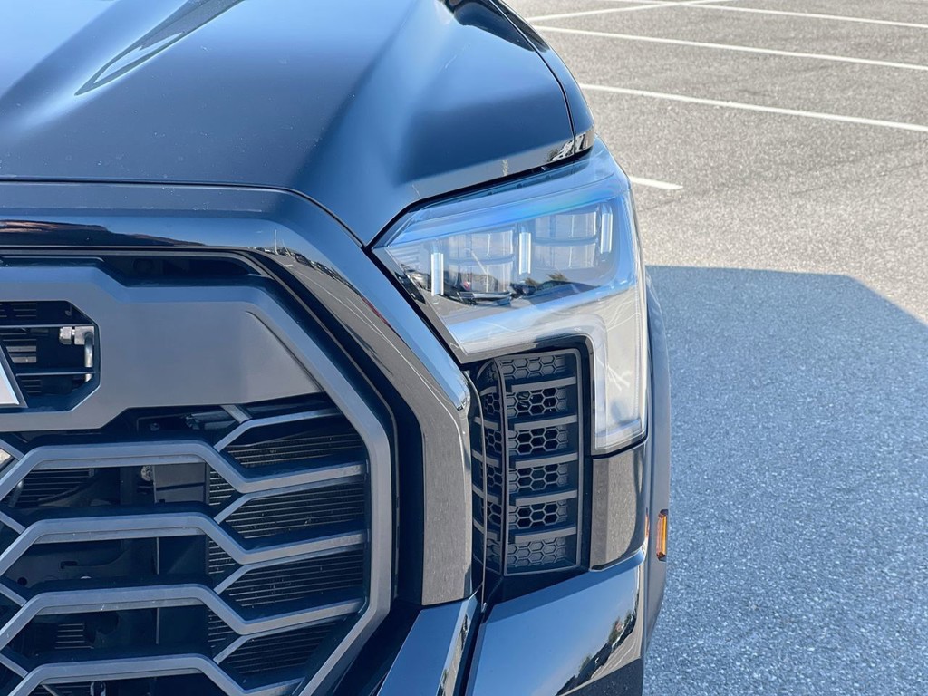 2024 Toyota Tundra 4WD - Photo 9