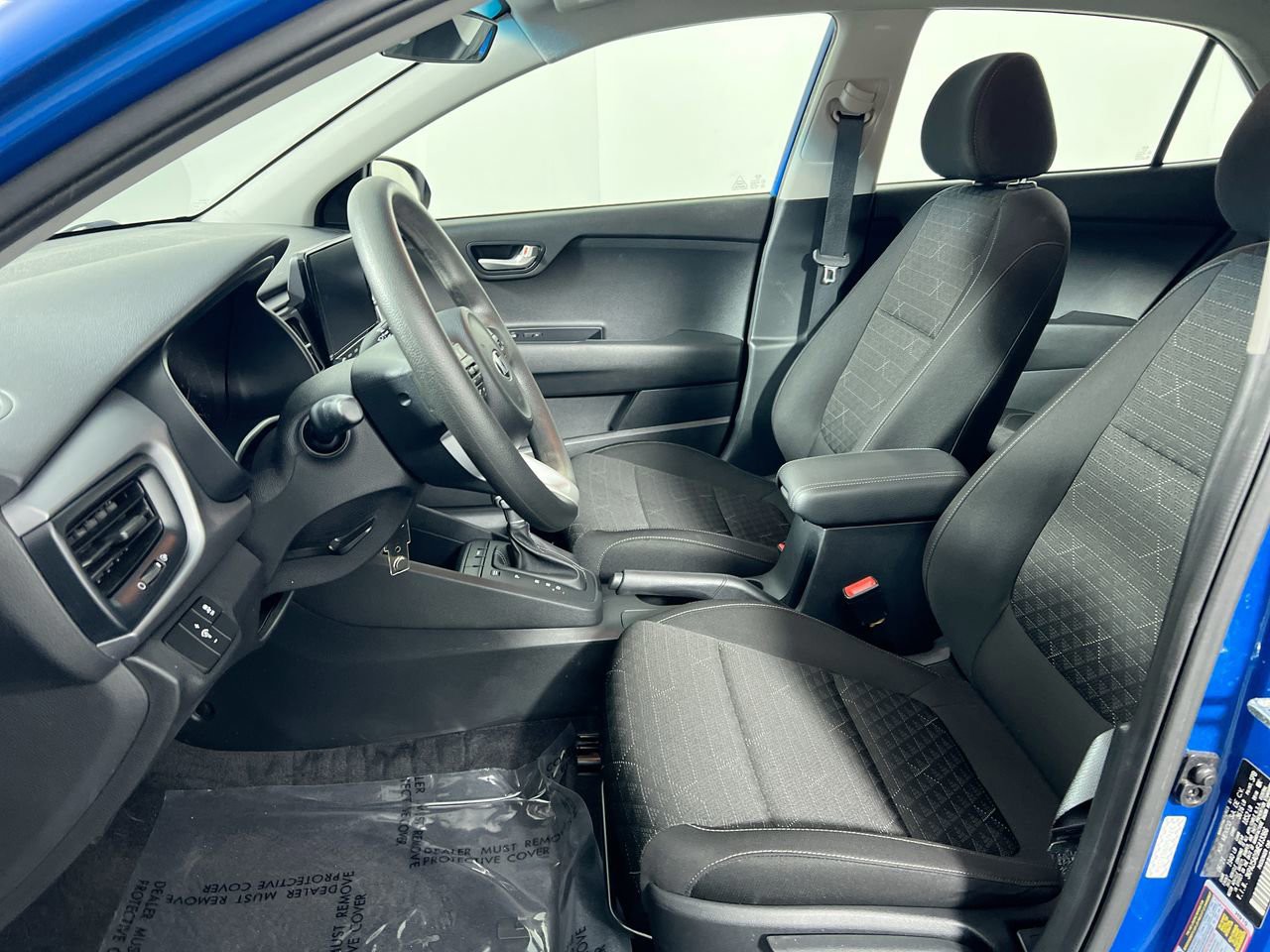 2021 Kia Rio 5-Door - Photo 12