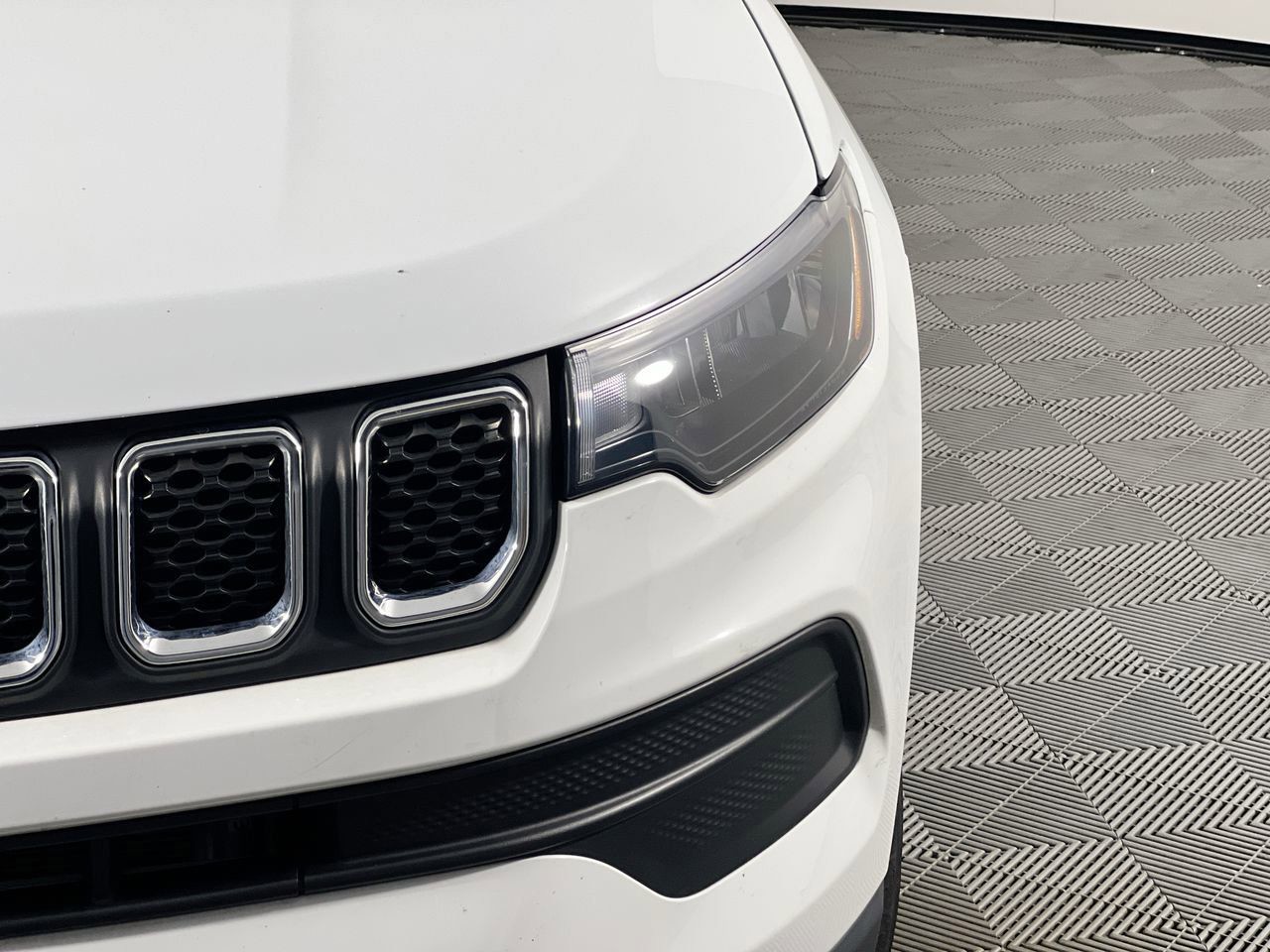 2023 Jeep Compass - Photo 10