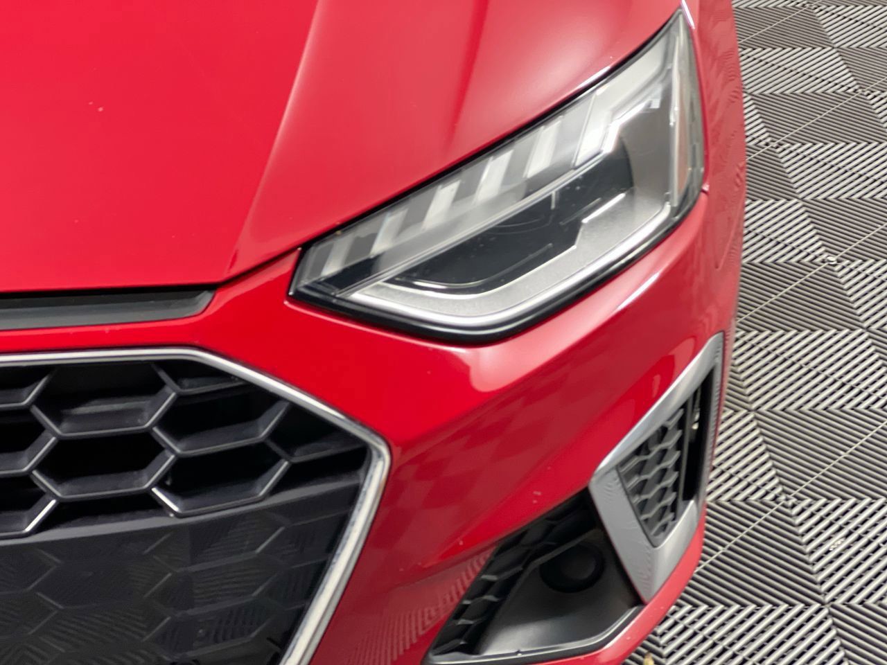 2023 Audi A4 Sedan - Photo 9