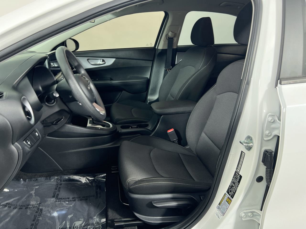 2022 Kia Forte - Photo 13