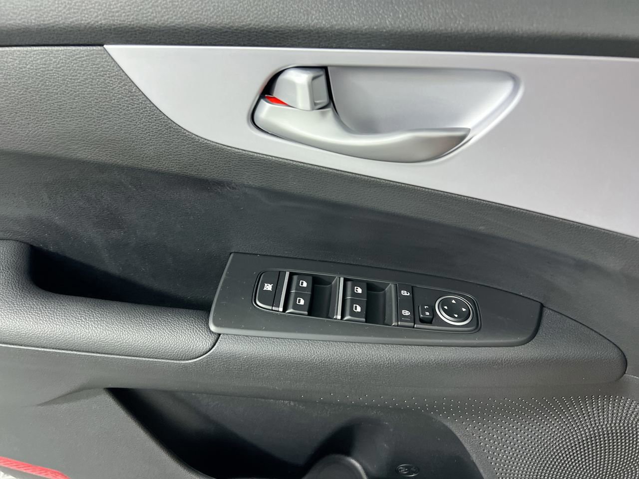 2022 Kia Forte - Photo 15