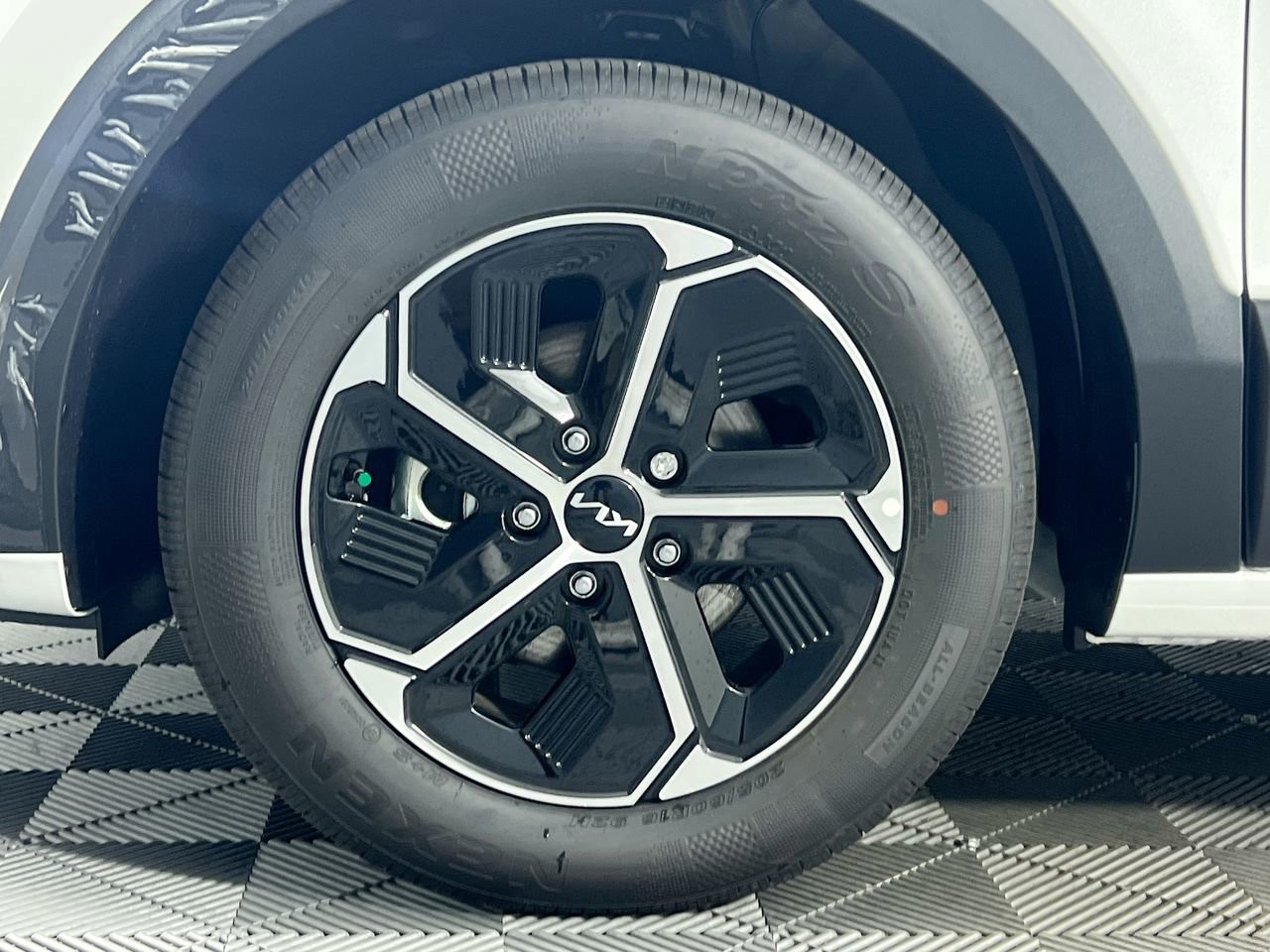 2026 Kia Niro - Photo 13