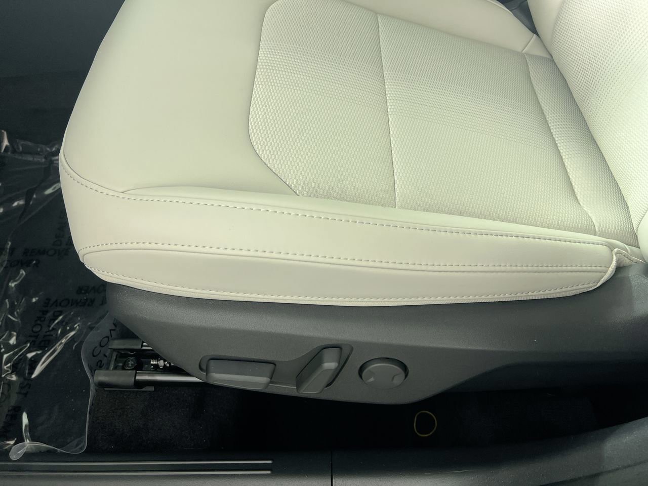 2026 Kia Niro - Photo 15