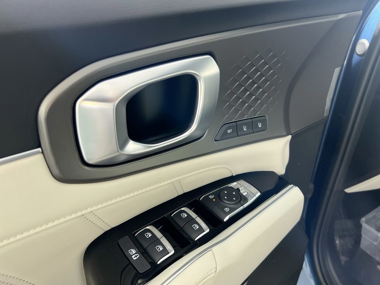 2026 Kia Sorento Hybrid - Photo 15