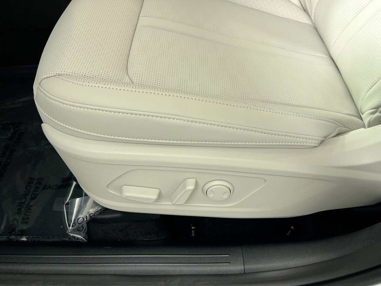 2026 Kia Sorento Hybrid - Photo 15