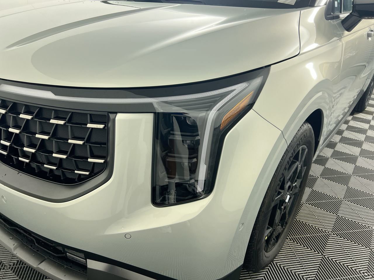 2026 Kia Carnival Hybrid - Photo 11