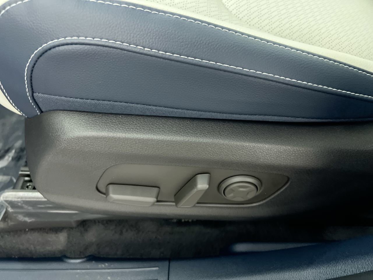 2026 Kia Carnival Hybrid - Photo 15