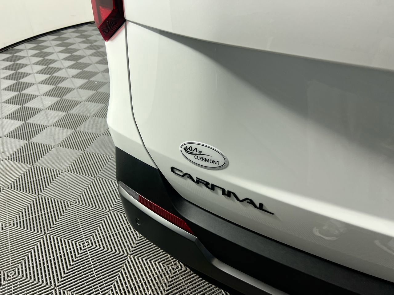 2026 Kia Carnival Hybrid - Photo 9