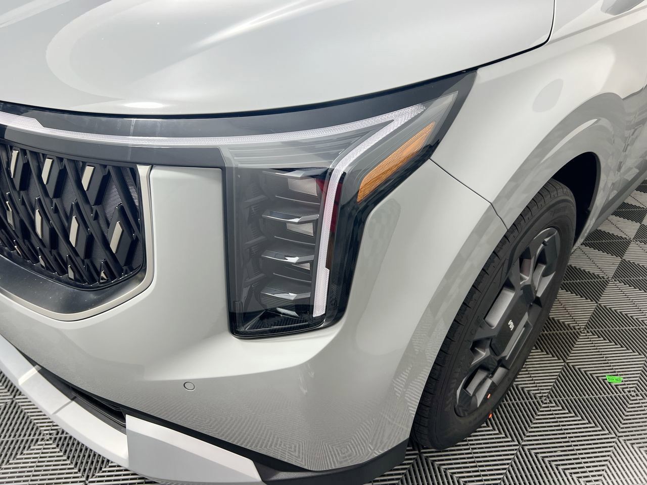 2026 Kia Carnival Hybrid - Photo 10