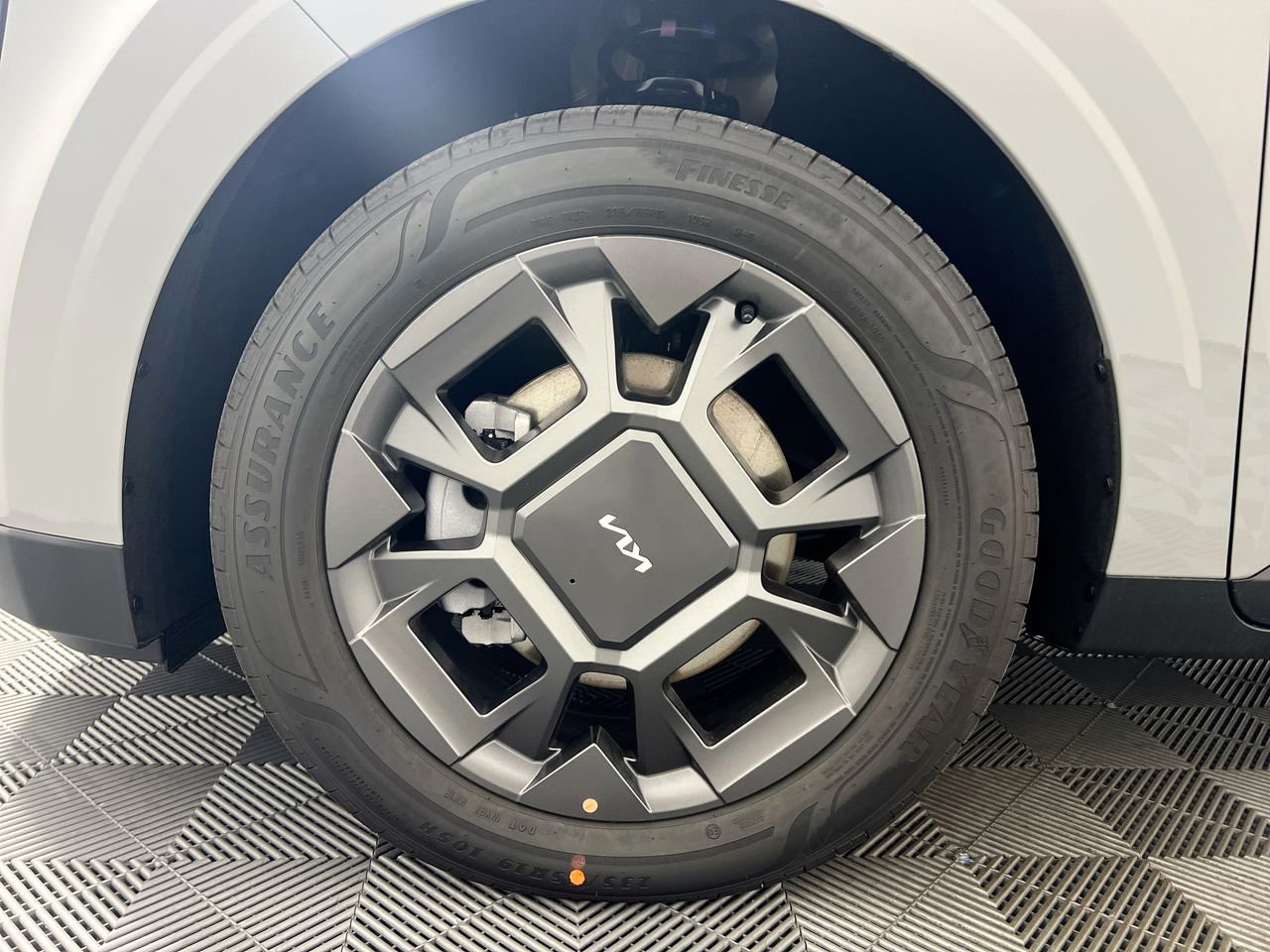 2026 Kia Carnival Hybrid - Photo 12
