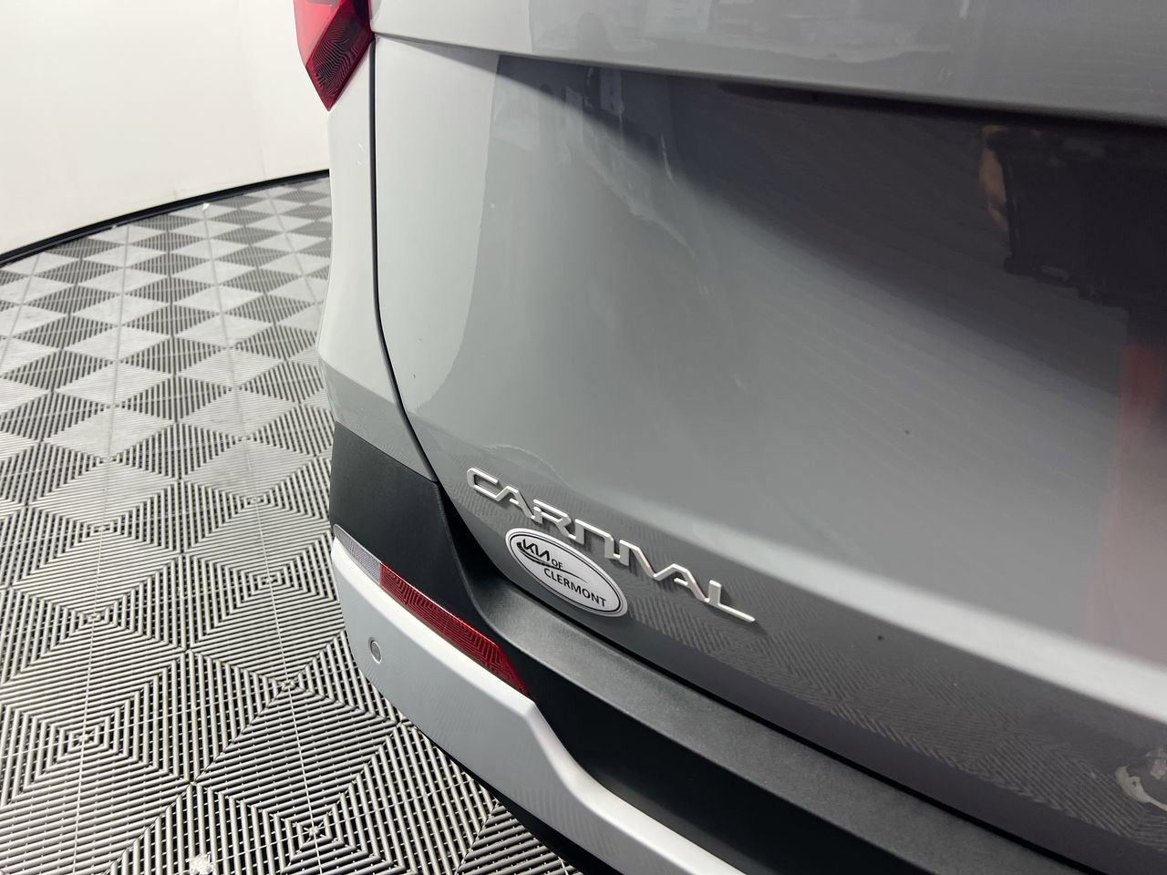 2026 Kia Carnival Hybrid - Photo 8