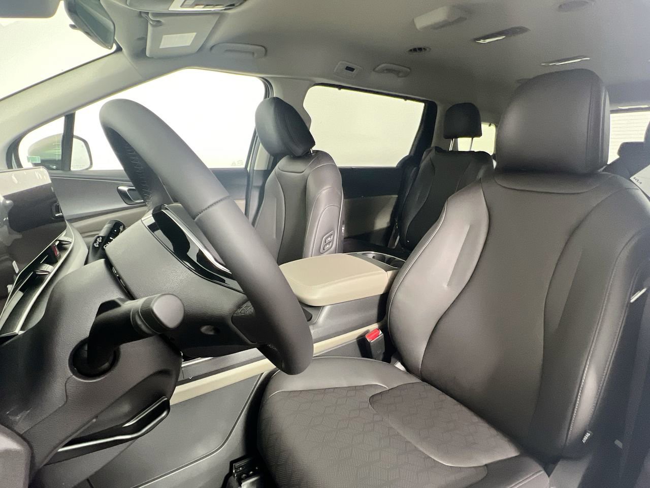 2026 Kia Carnival - Photo 13