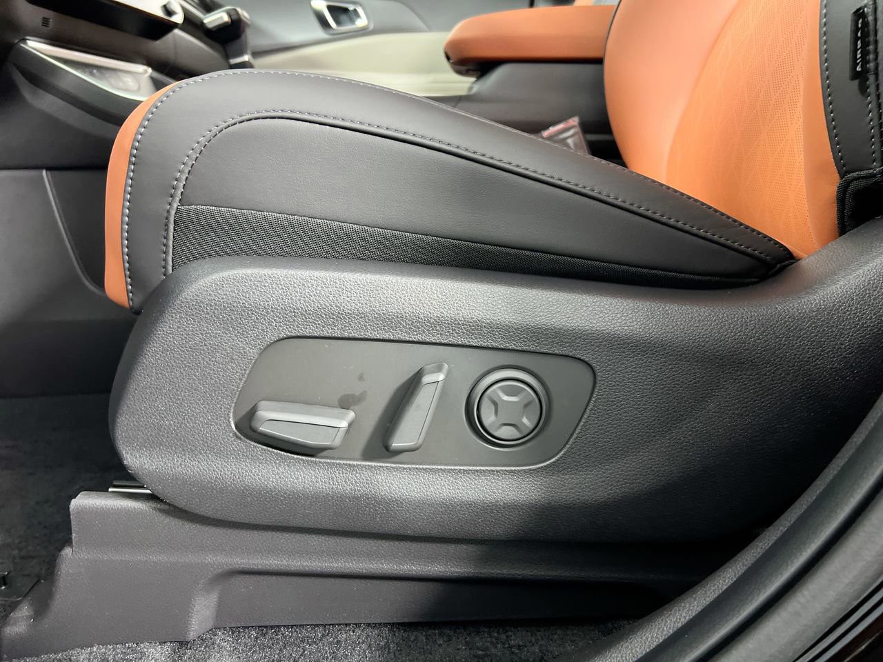 2026 Kia Carnival - Photo 14