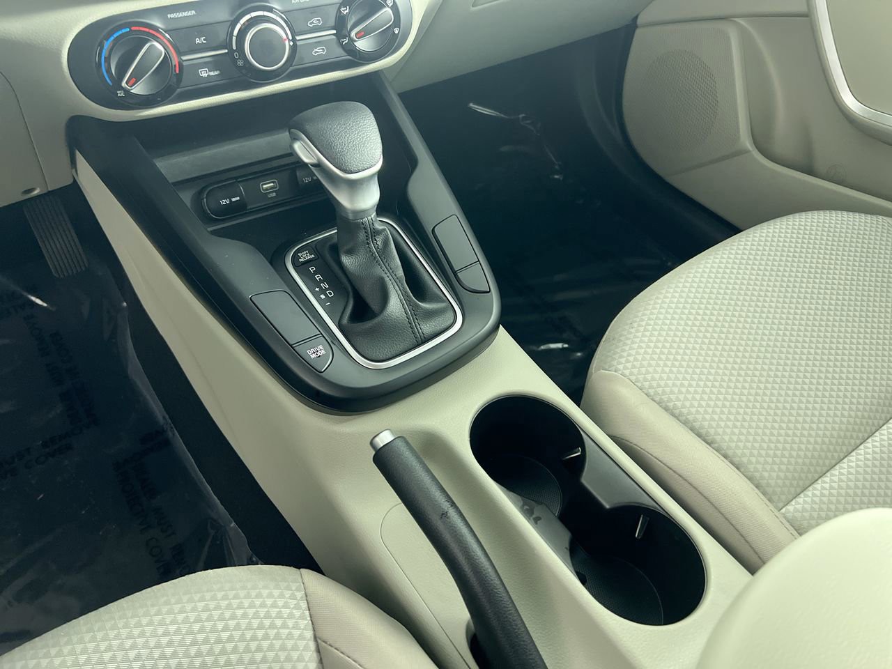 2025 Kia Soul - Photo 22