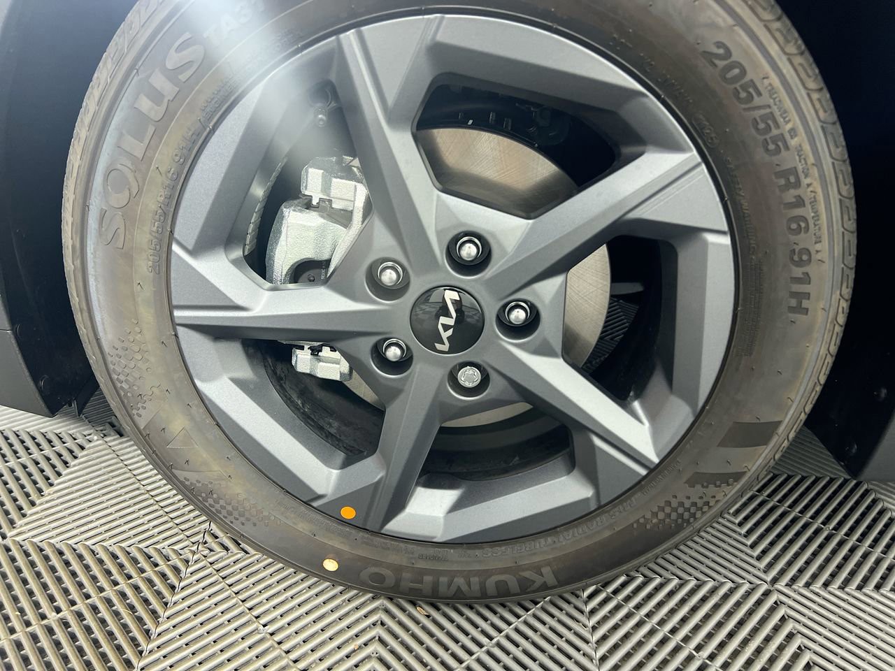 2025 Kia K4 - Photo 11