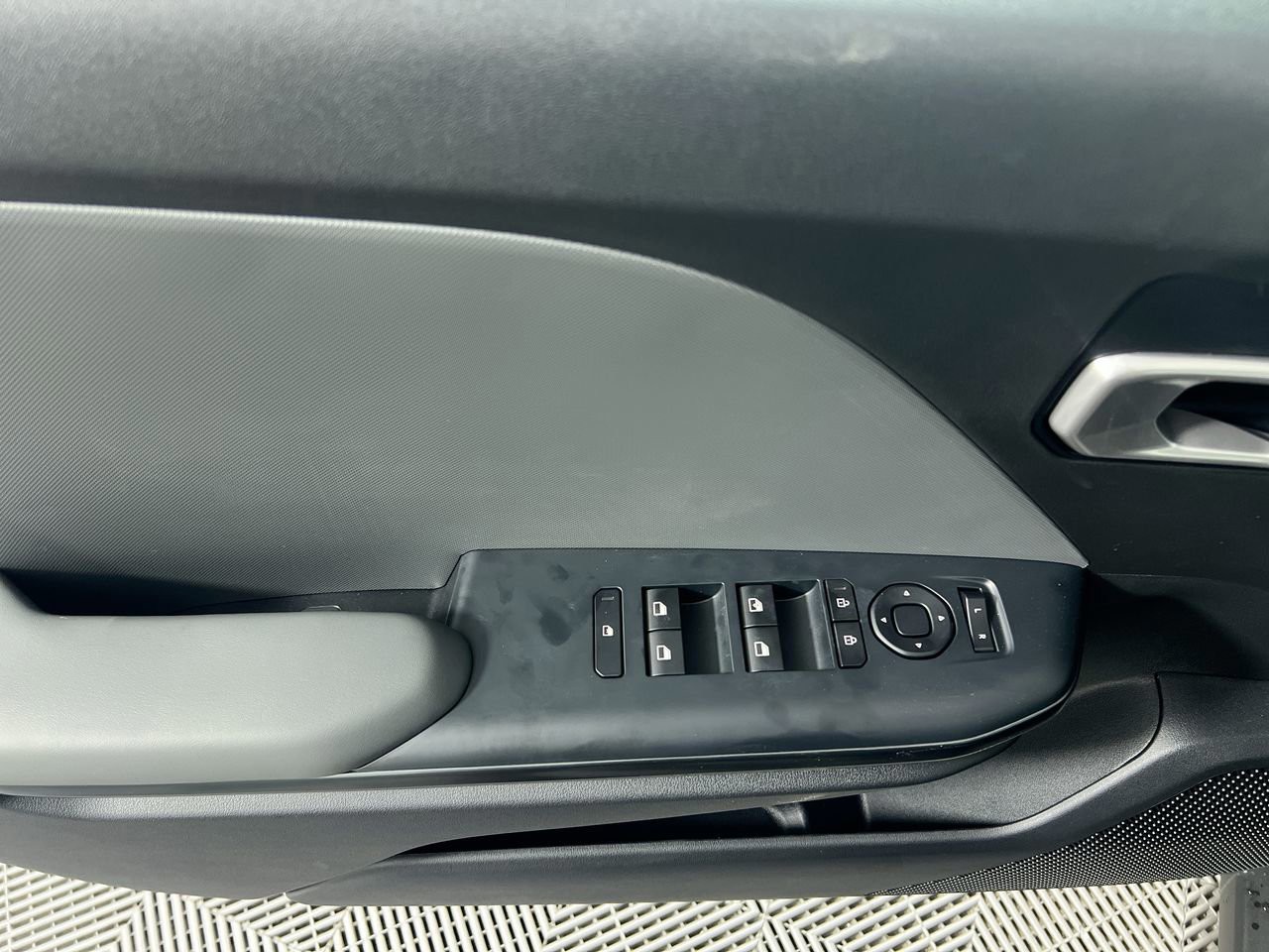 2025 Kia K4 - Photo 14