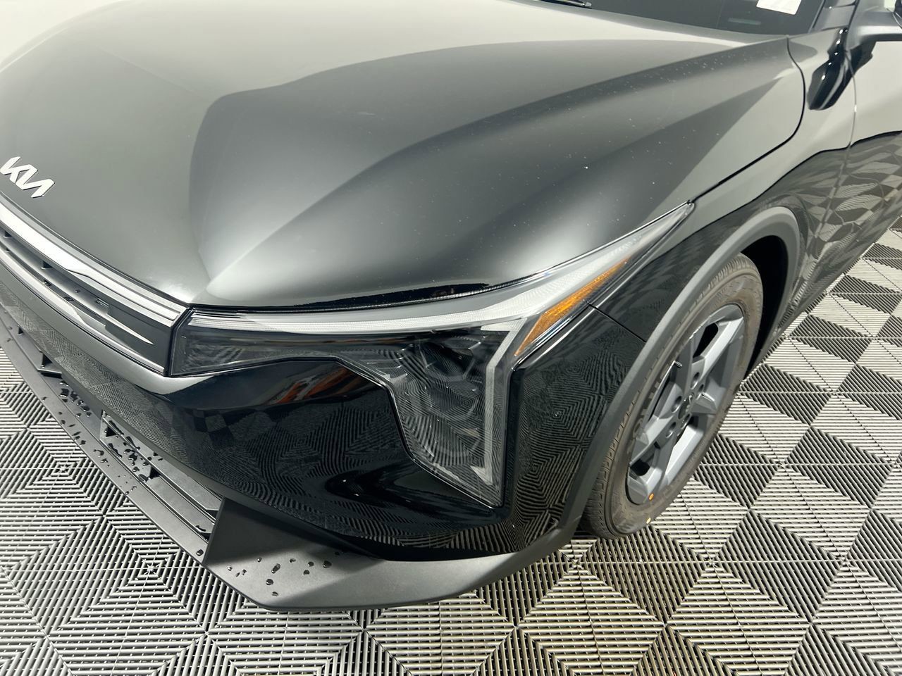 2025 Kia K4 - Photo 9
