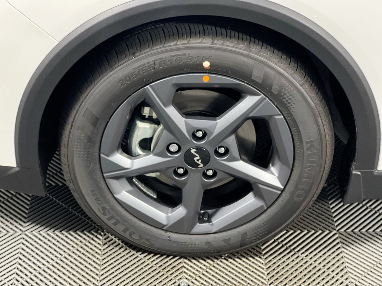 2025 Kia K4 - Photo 12