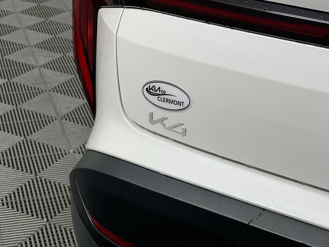 2025 Kia K4 - Photo 9