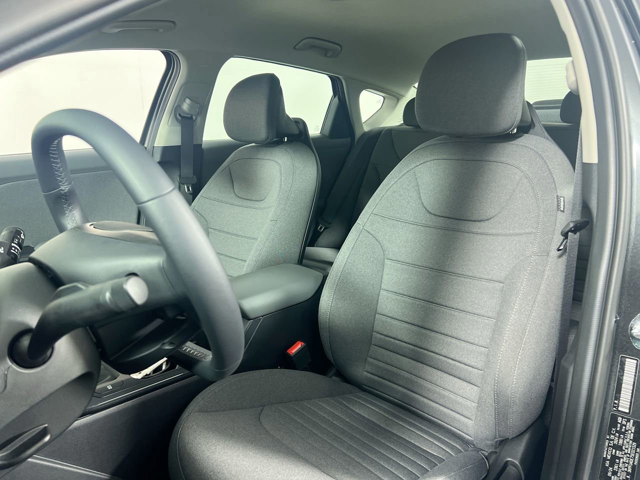 2025 Kia K4 - Photo 12