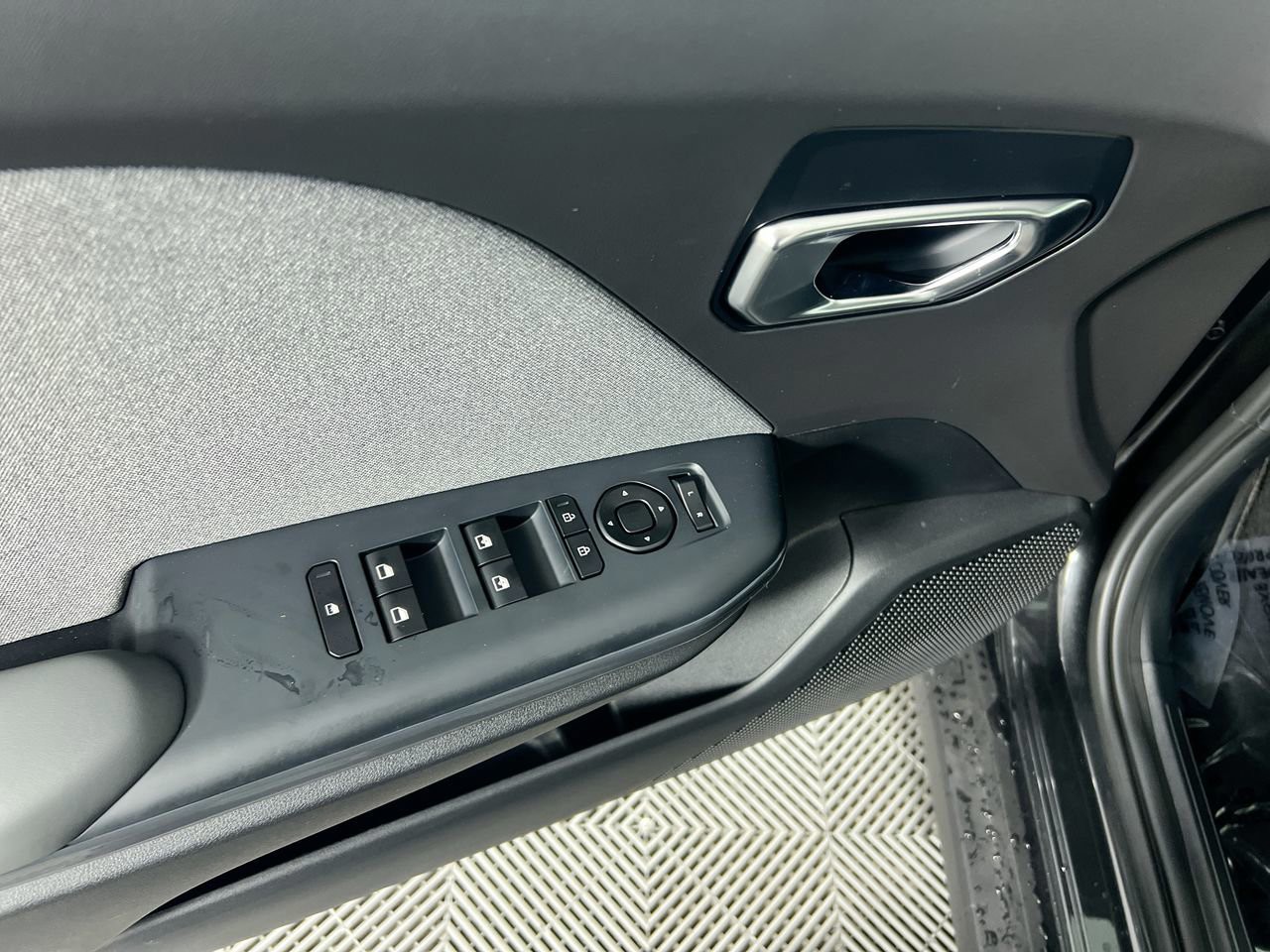 2025 Kia K4 - Photo 15