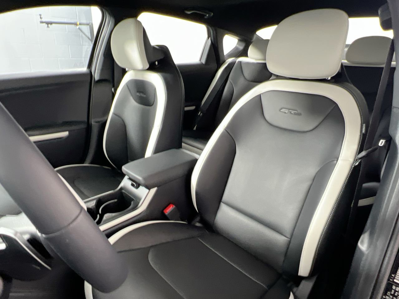 2025 Kia K4 - Photo 14