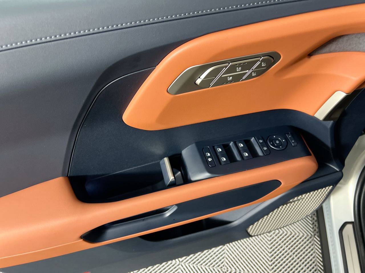 2027 Kia Telluride - Photo 14