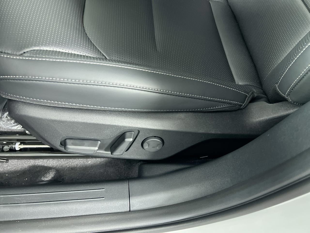 2025 Kia EV6 - Photo 13