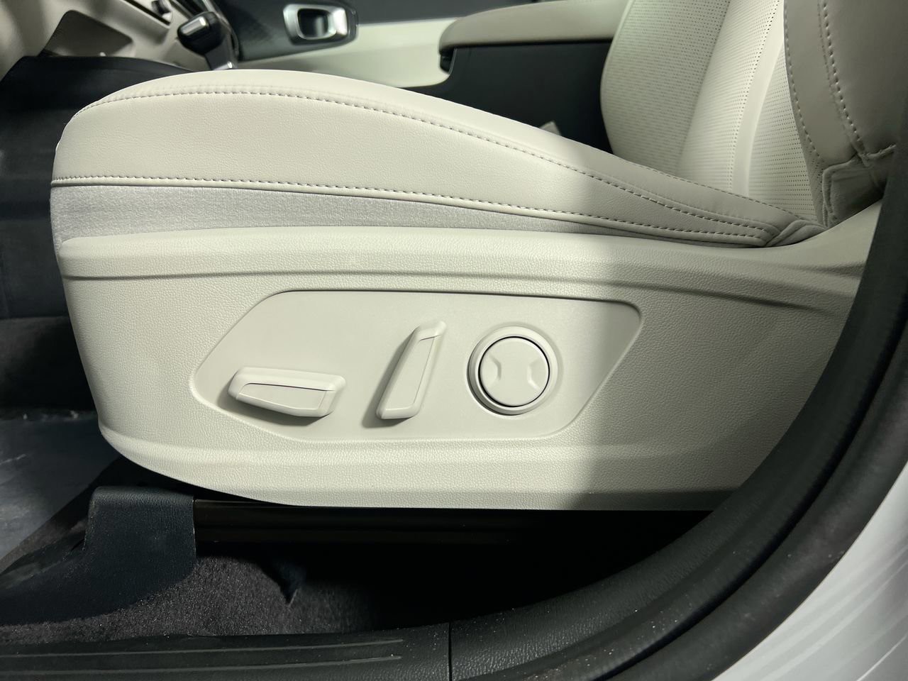 2026 Kia Sorento - Photo 15