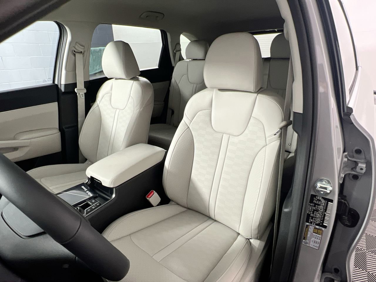 2026 Kia Sorento - Photo 14