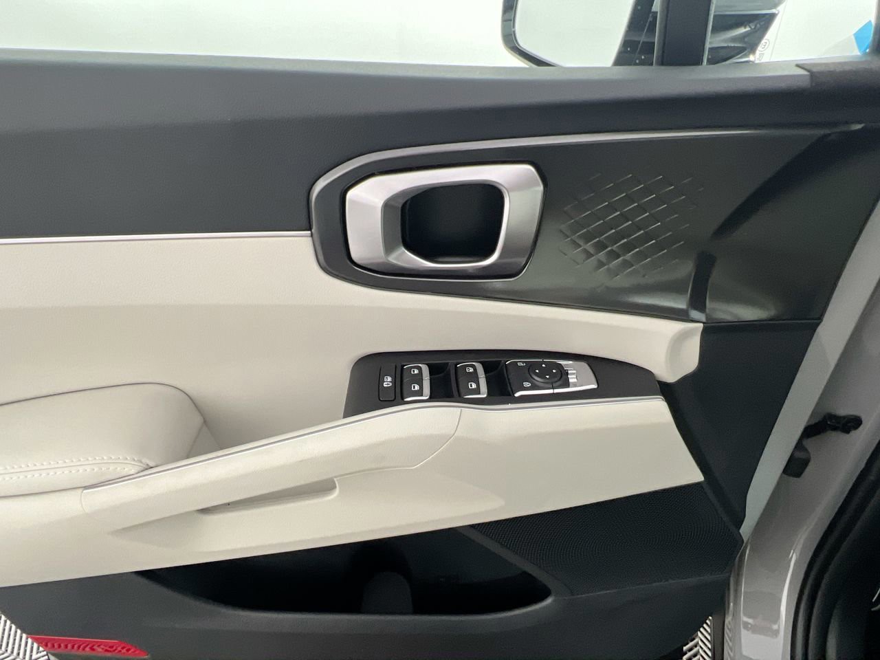 2026 Kia Sorento - Photo 16