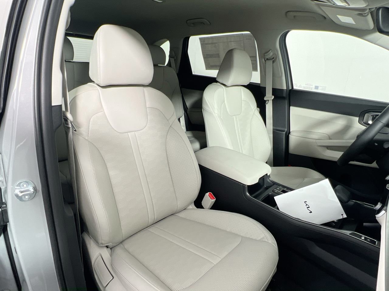 2026 Kia Sorento - Photo 33