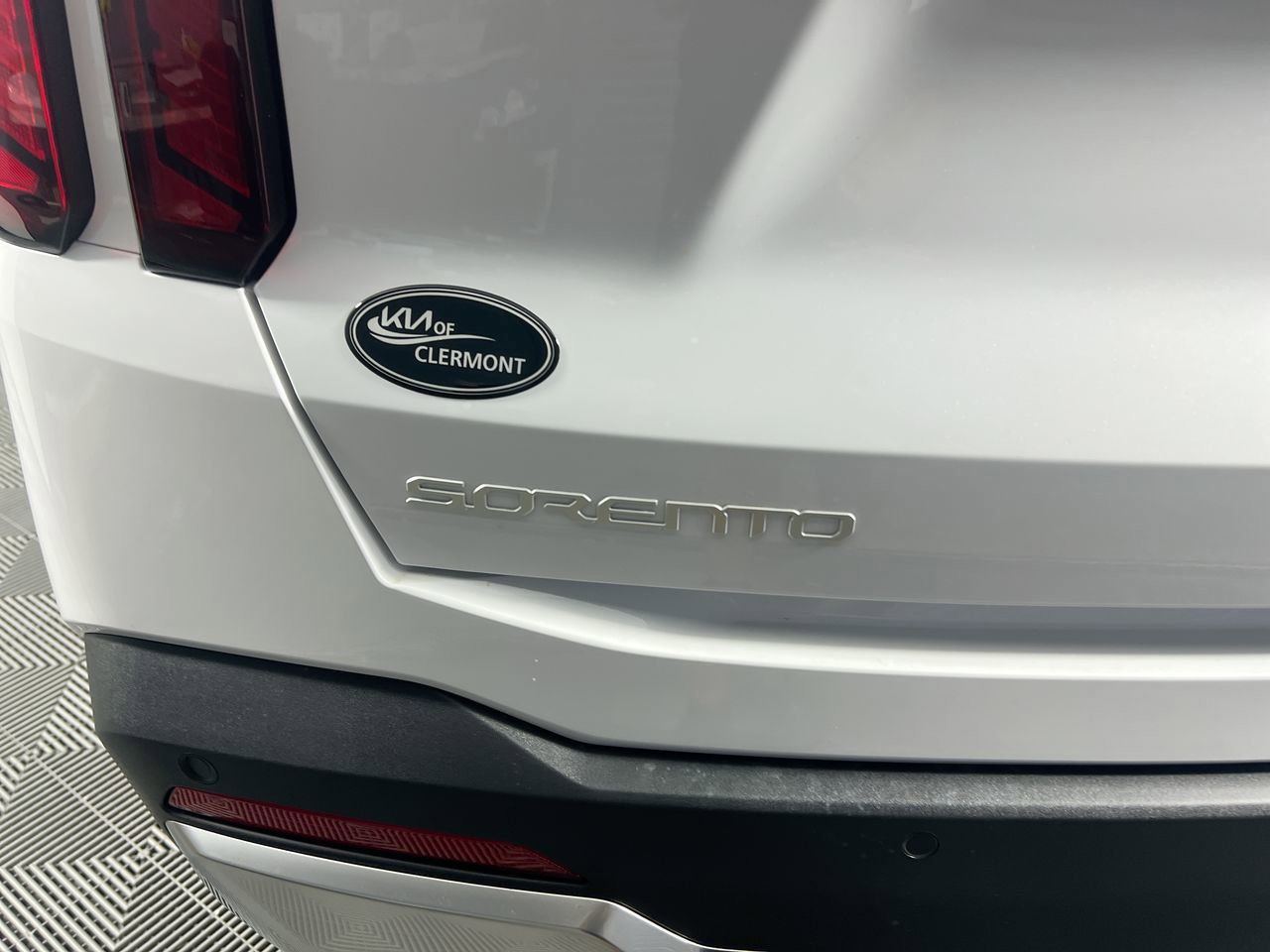 2026 Kia Sorento - Photo 8