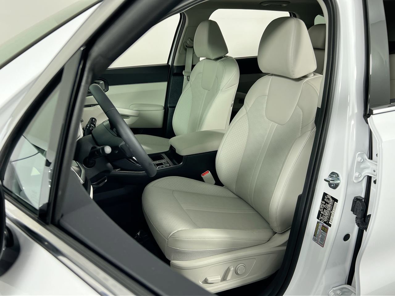 2026 Kia Sorento - Photo 14