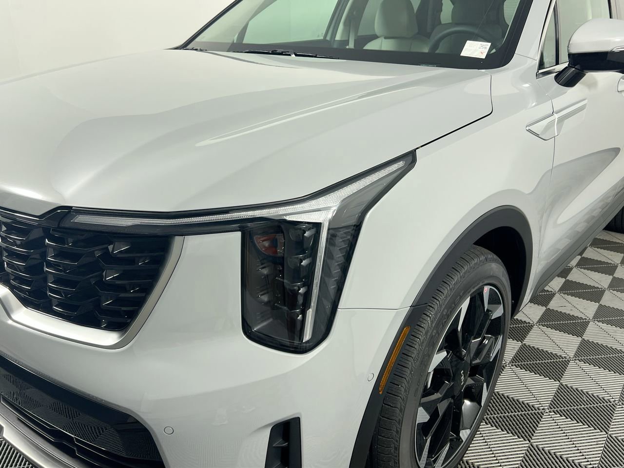 2026 Kia Sorento - Photo 11