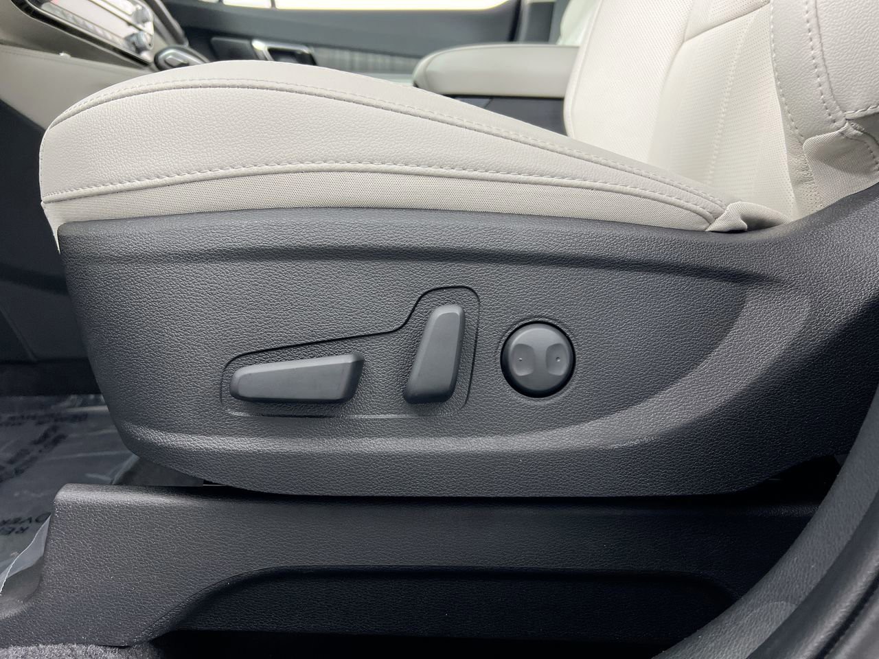 2025 Kia Telluride - Photo 12