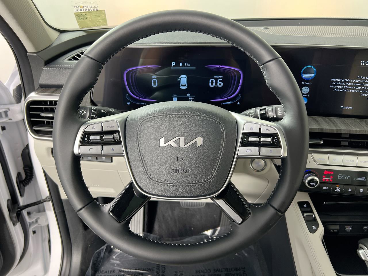 2025 Kia Telluride - Photo 14