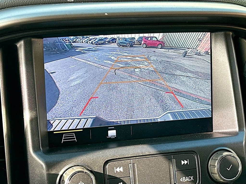 2022 Chevrolet Colorado - Photo 13